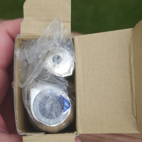 Wm A. Rogers Swan salt and pepper shakers silverplate - Picture 4 of 12